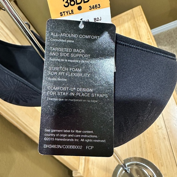 Hanes Black Full-Coverage Bra with Molded Cups - Picture 3 of 5